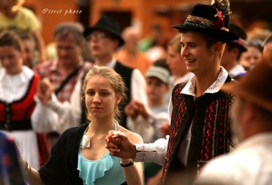 Csángó hagyományőrzők műsora a XXI. Csángó Fesztiválon - Fotó: Jászberény Online / Lénárth Veronika